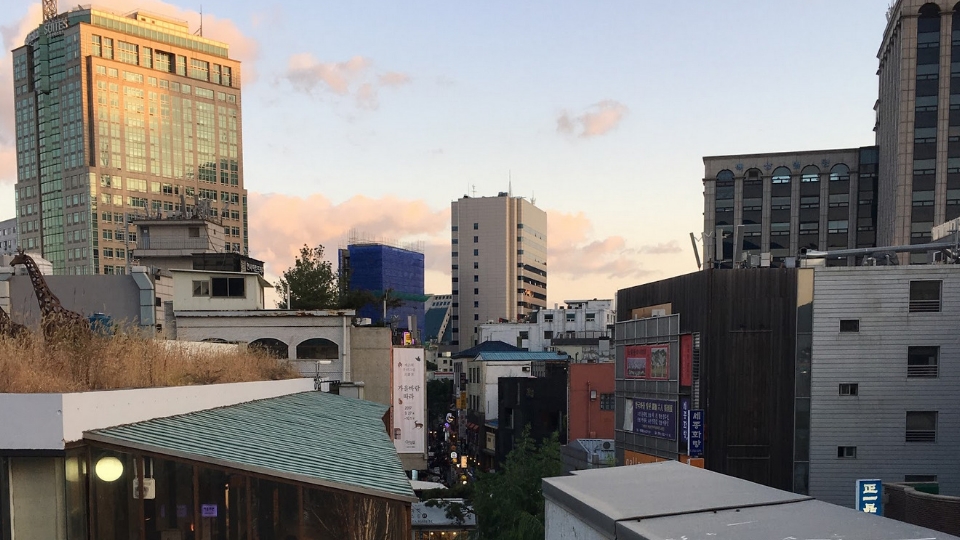 insadong cityscape in evening